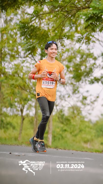 Race photo from Arutmin Borneo Run 2024