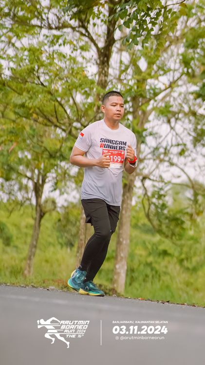 Race photo from Arutmin Borneo Run 2024