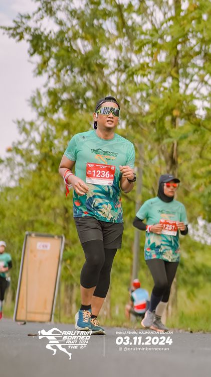 Race photo from Arutmin Borneo Run 2024