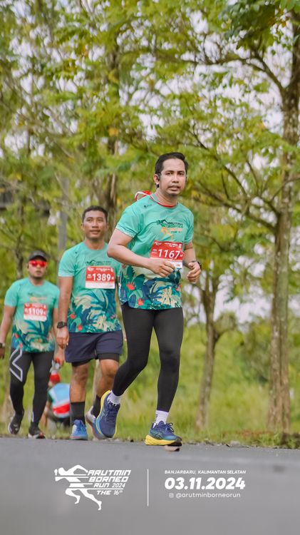 Race photo from Arutmin Borneo Run 2024