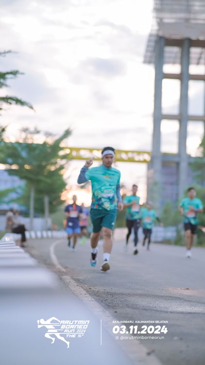 Race photo from Arutmin Borneo Run 2024