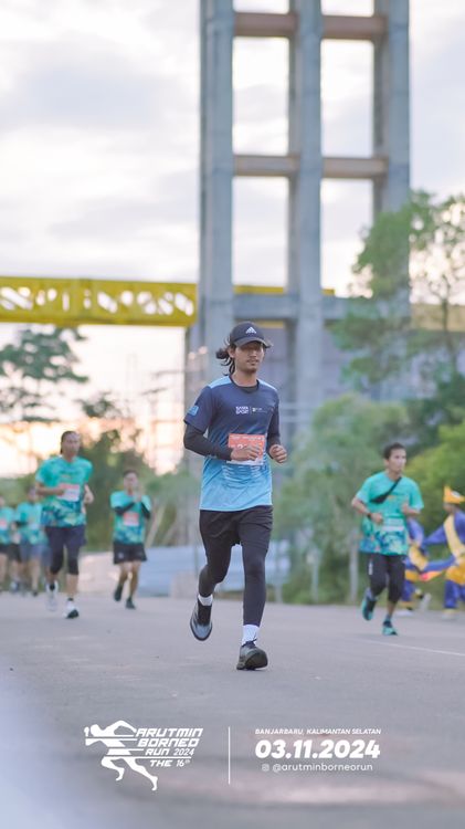 Race photo from Arutmin Borneo Run 2024