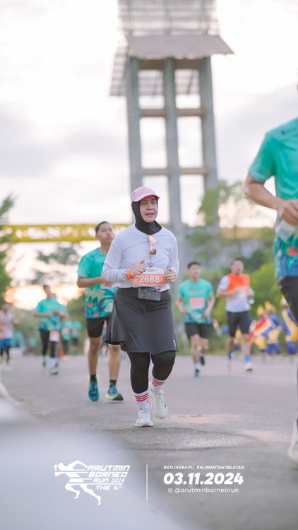 Race photo from Arutmin Borneo Run 2024