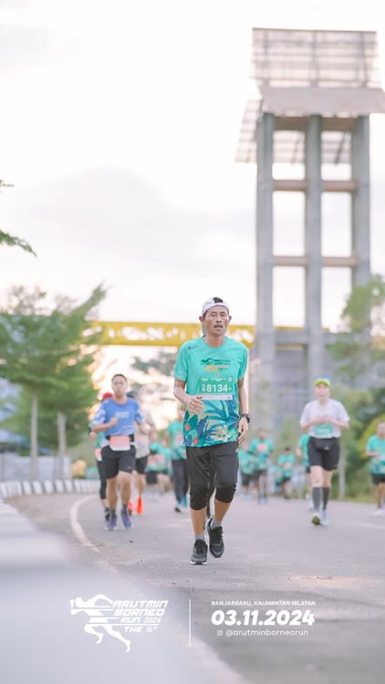 Race photo from Arutmin Borneo Run 2024