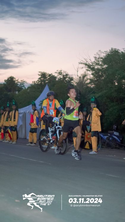 Race photo from Arutmin Borneo Run 2024