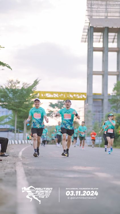 Race photo from Arutmin Borneo Run 2024