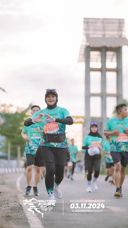 Race photo from Arutmin Borneo Run 2024