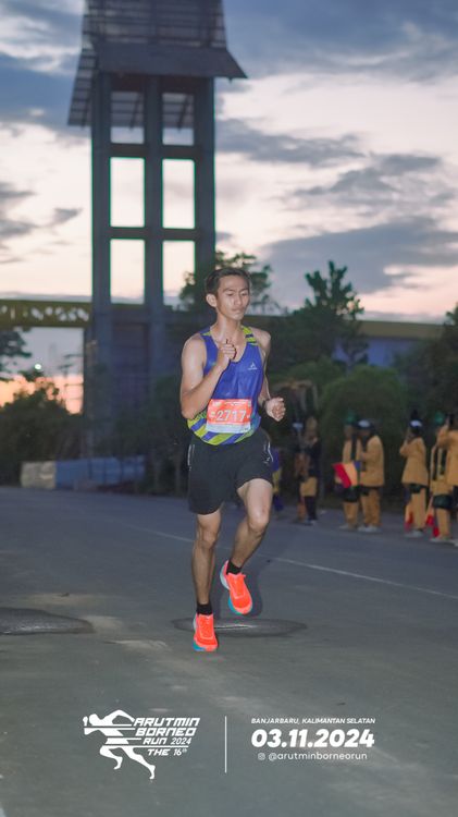 Race photo from Arutmin Borneo Run 2024