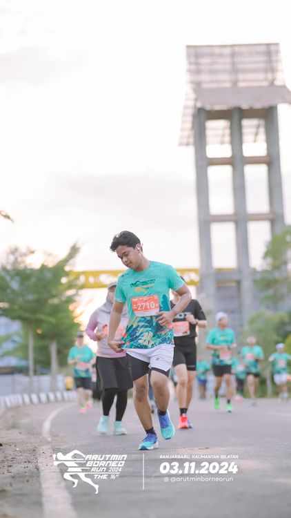 Race photo from Arutmin Borneo Run 2024