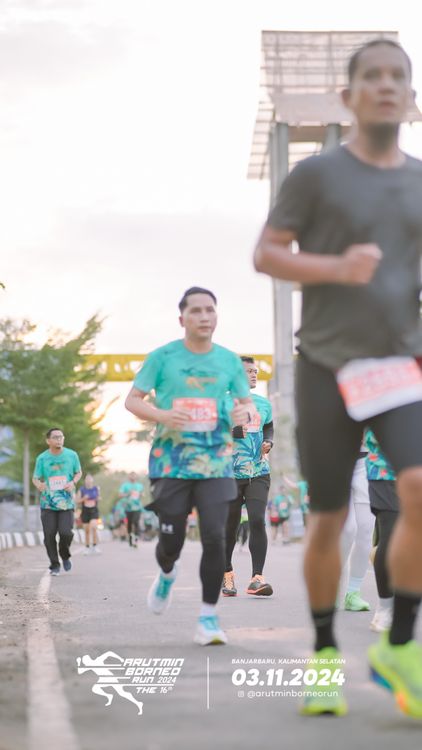 Race photo from Arutmin Borneo Run 2024