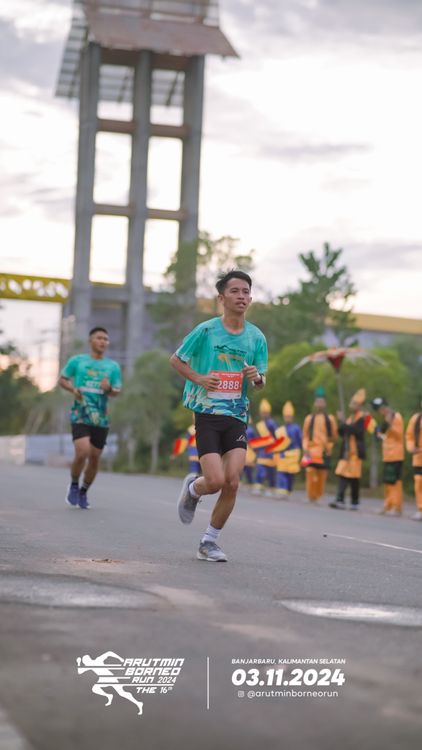 Race photo from Arutmin Borneo Run 2024