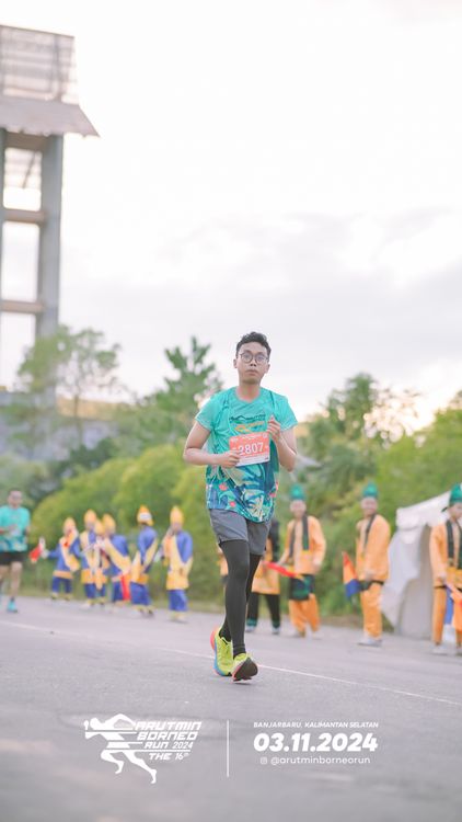 Race photo from Arutmin Borneo Run 2024