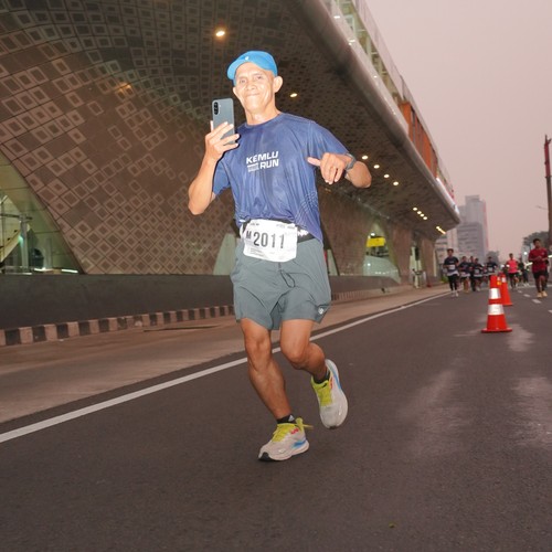 Race photo from KEMLU RUN 2026