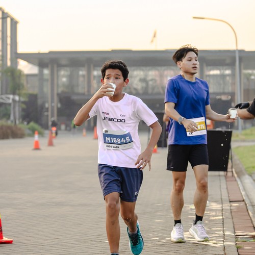 Race photo from YUK TRAVEL RUN