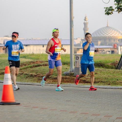 Race photo from YUK TRAVEL RUN