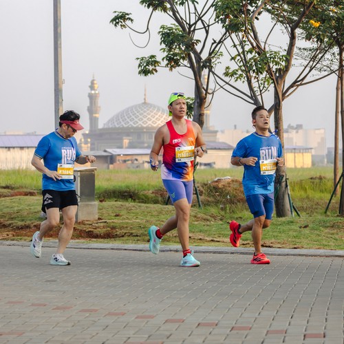 Race photo from YUK TRAVEL RUN