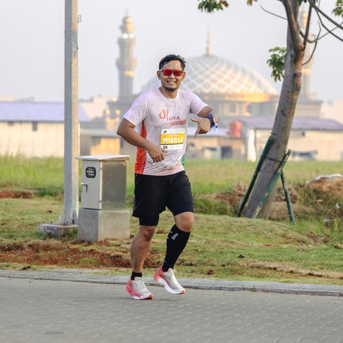 Race photo from YUK TRAVEL RUN
