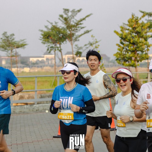 Race photo from YUK TRAVEL RUN