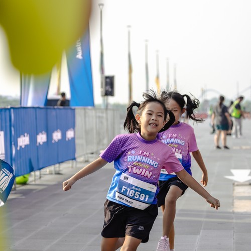 Race photo from YUK TRAVEL RUN