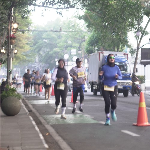 Race photo from Yumaju Berlebarun Besama ASICS