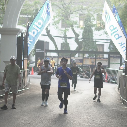 Race photo from Yumaju Berlebarun Besama ASICS