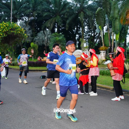 Race photo from BOGORUN 2026