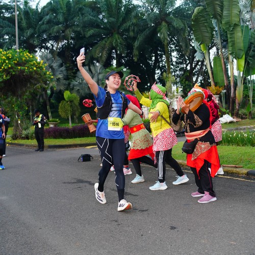 Race photo from BOGORUN 2026