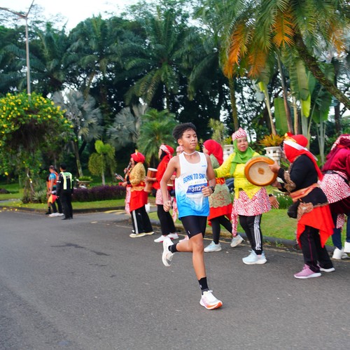 Race photo from BOGORUN 2026