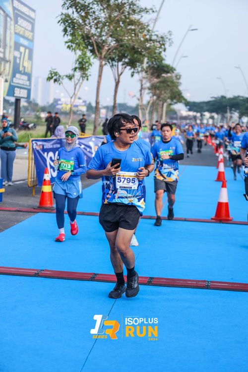 Race photo from ISOPlus Run 2024 Jakarta