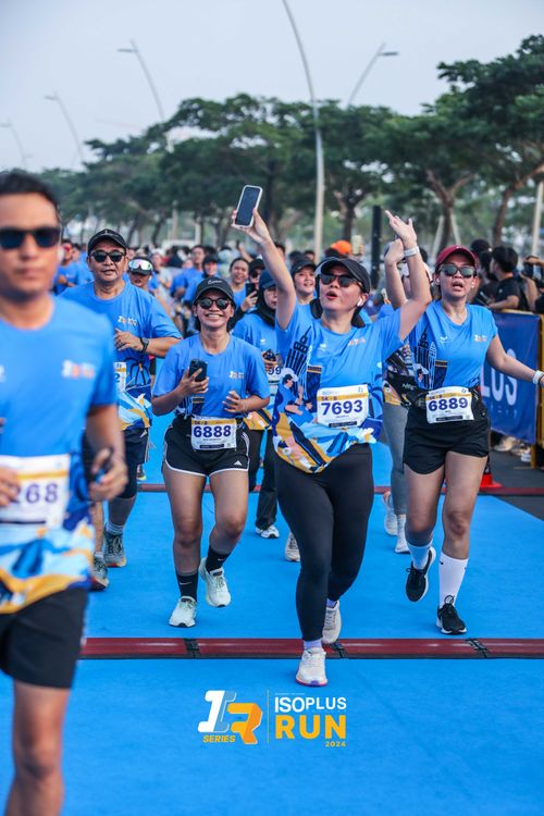 Race photo from ISOPlus Run 2024 Jakarta