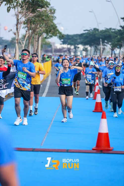Race photo from ISOPlus Run 2024 Jakarta