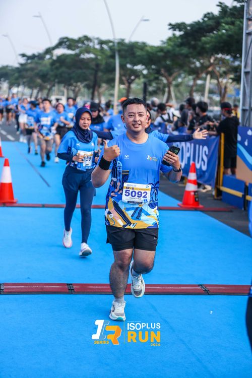 Race photo from ISOPlus Run 2024 Jakarta