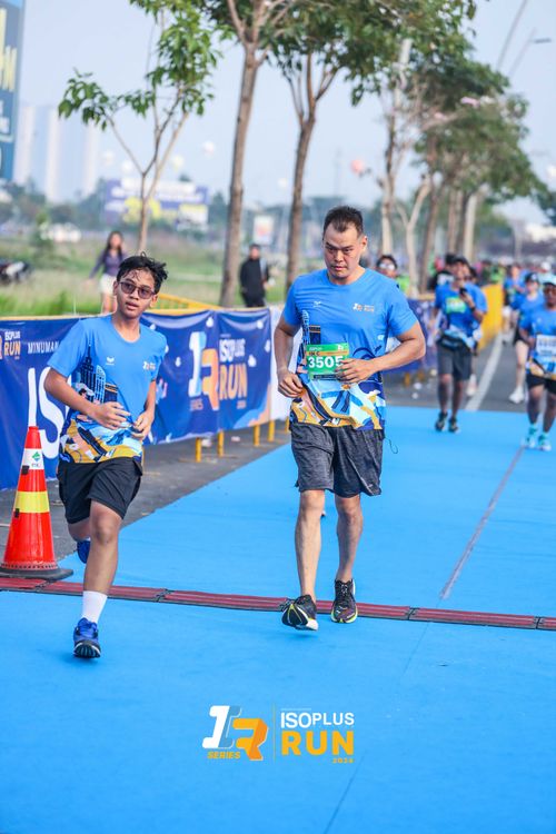 Race photo from ISOPlus Run 2024 Jakarta