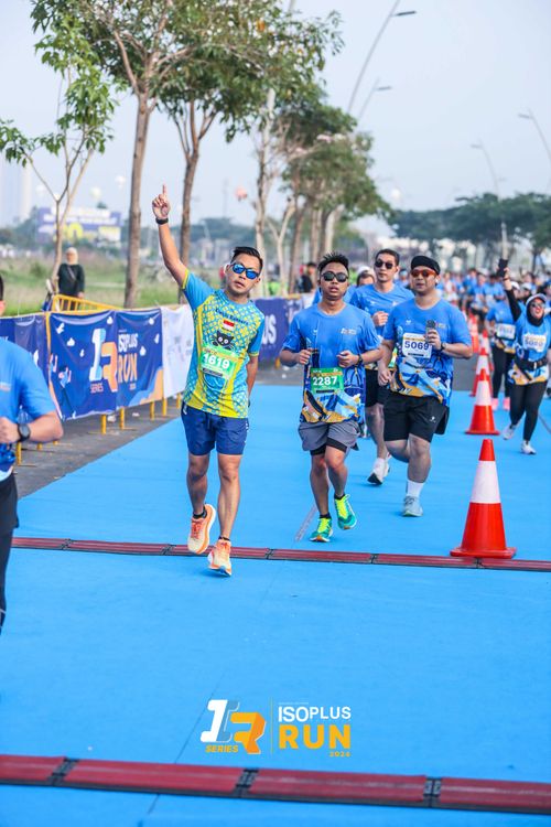 Race photo from ISOPlus Run 2024 Jakarta