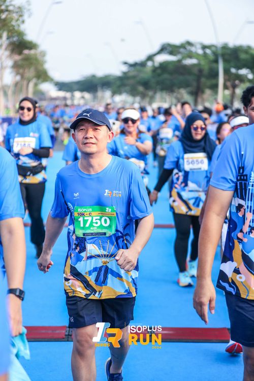 Race photo from ISOPlus Run 2024 Jakarta