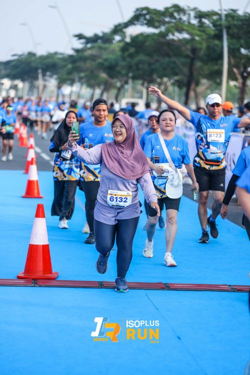 Race photo from ISOPlus Run 2024 Jakarta
