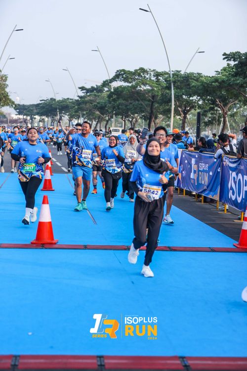 Race photo from ISOPlus Run 2024 Jakarta