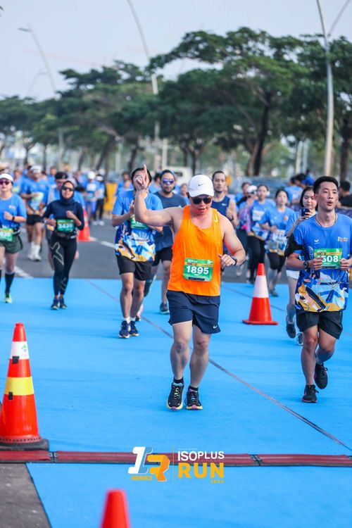 Race photo from ISOPlus Run 2024 Jakarta