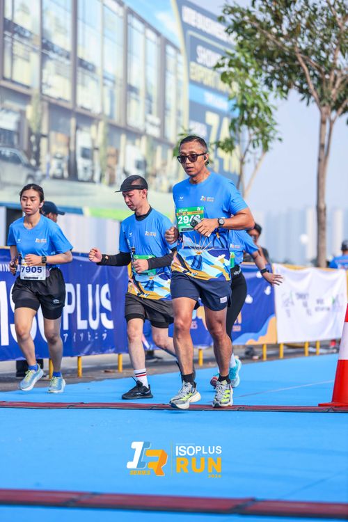 Race photo from ISOPlus Run 2024 Jakarta