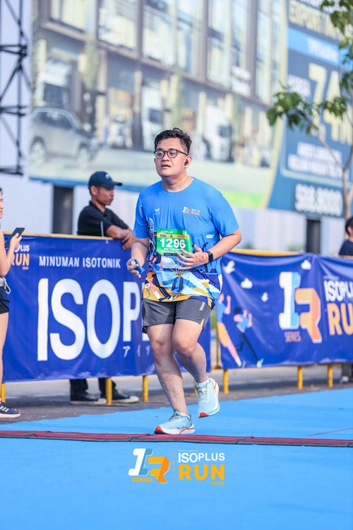 Race photo from ISOPlus Run 2024 Jakarta