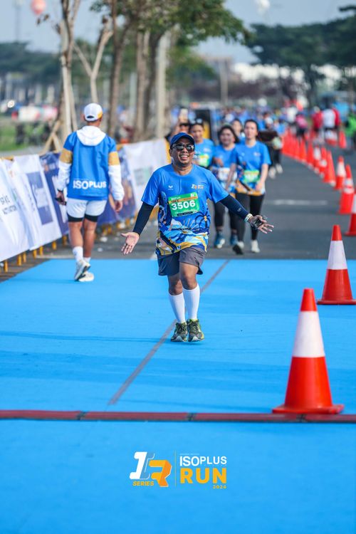 Race photo from ISOPlus Run 2024 Jakarta