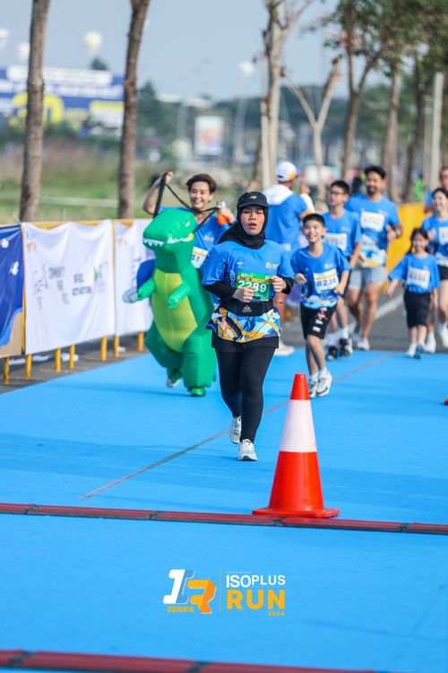 Race photo from ISOPlus Run 2024 Jakarta