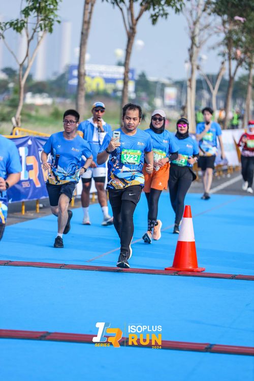 Race photo from ISOPlus Run 2024 Jakarta
