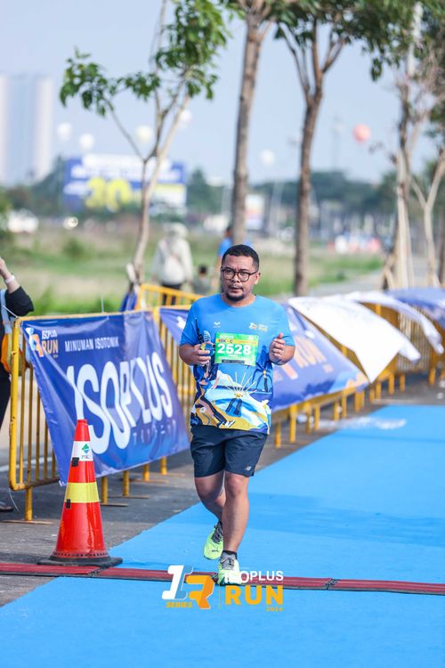 Race photo from ISOPlus Run 2024 Jakarta