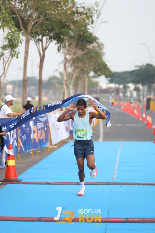 Race photo from ISOPlus Run 2024 Jakarta