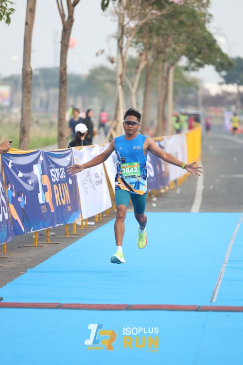 Race photo from ISOPlus Run 2024 Jakarta