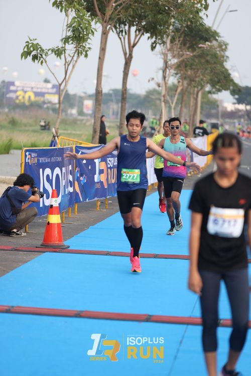 Race photo from ISOPlus Run 2024 Jakarta