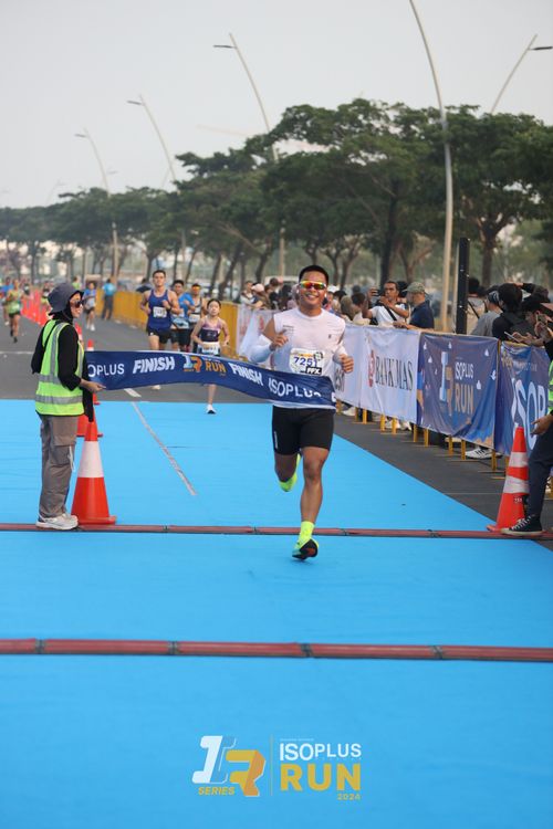 Race photo from ISOPlus Run 2024 Jakarta
