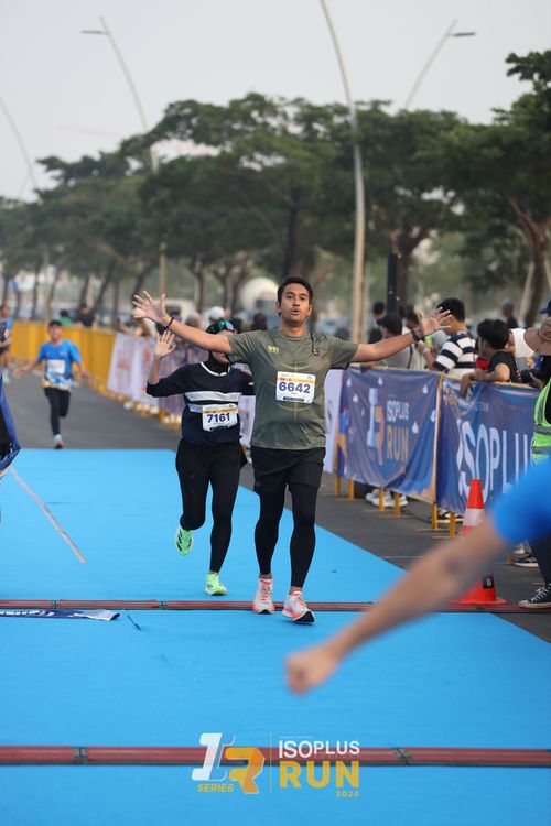 Race photo from ISOPlus Run 2024 Jakarta