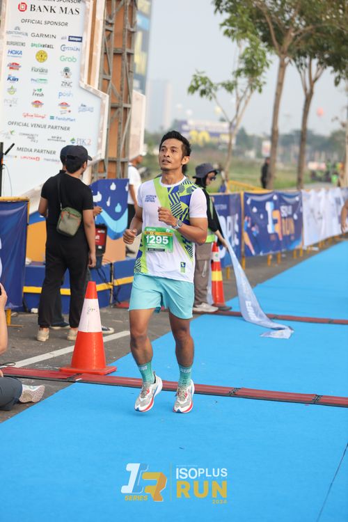 Race photo from ISOPlus Run 2024 Jakarta